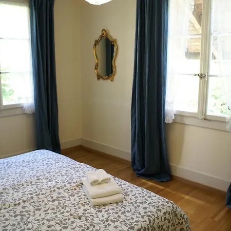 Amazing View With Balcony And Free Parking *